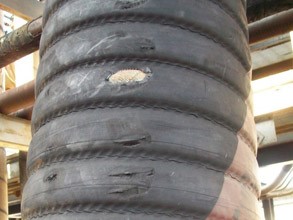 吸油放油管防护罩被擦伤和撕裂 吸油放油管防护罩被擦伤和撕裂